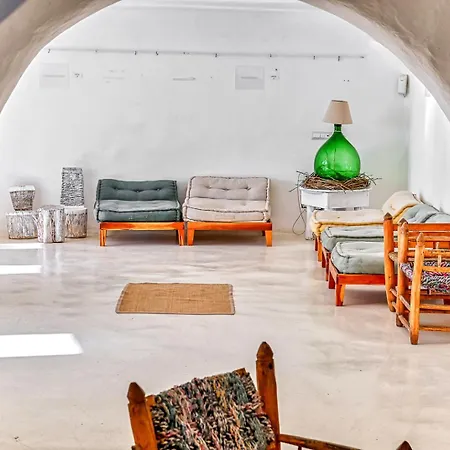 Ξενοδοχείο με διαμερίσματα Ravino Secret Retreat